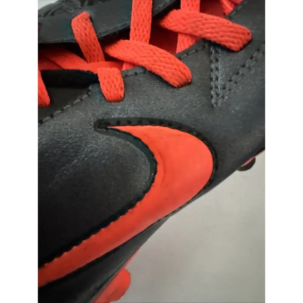 Nike T90 Total 90 Soccer Cleats 2012 Unisex Size 7